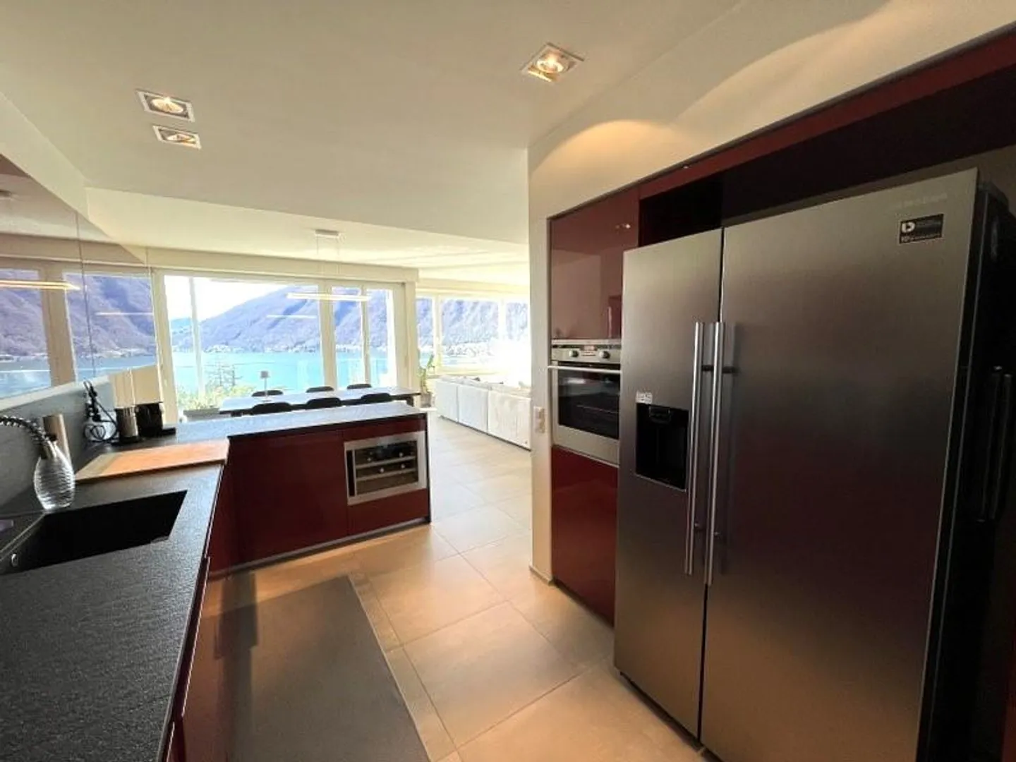 Wohnung mit atemberaubendem Seeblick - Foto 4 von 13