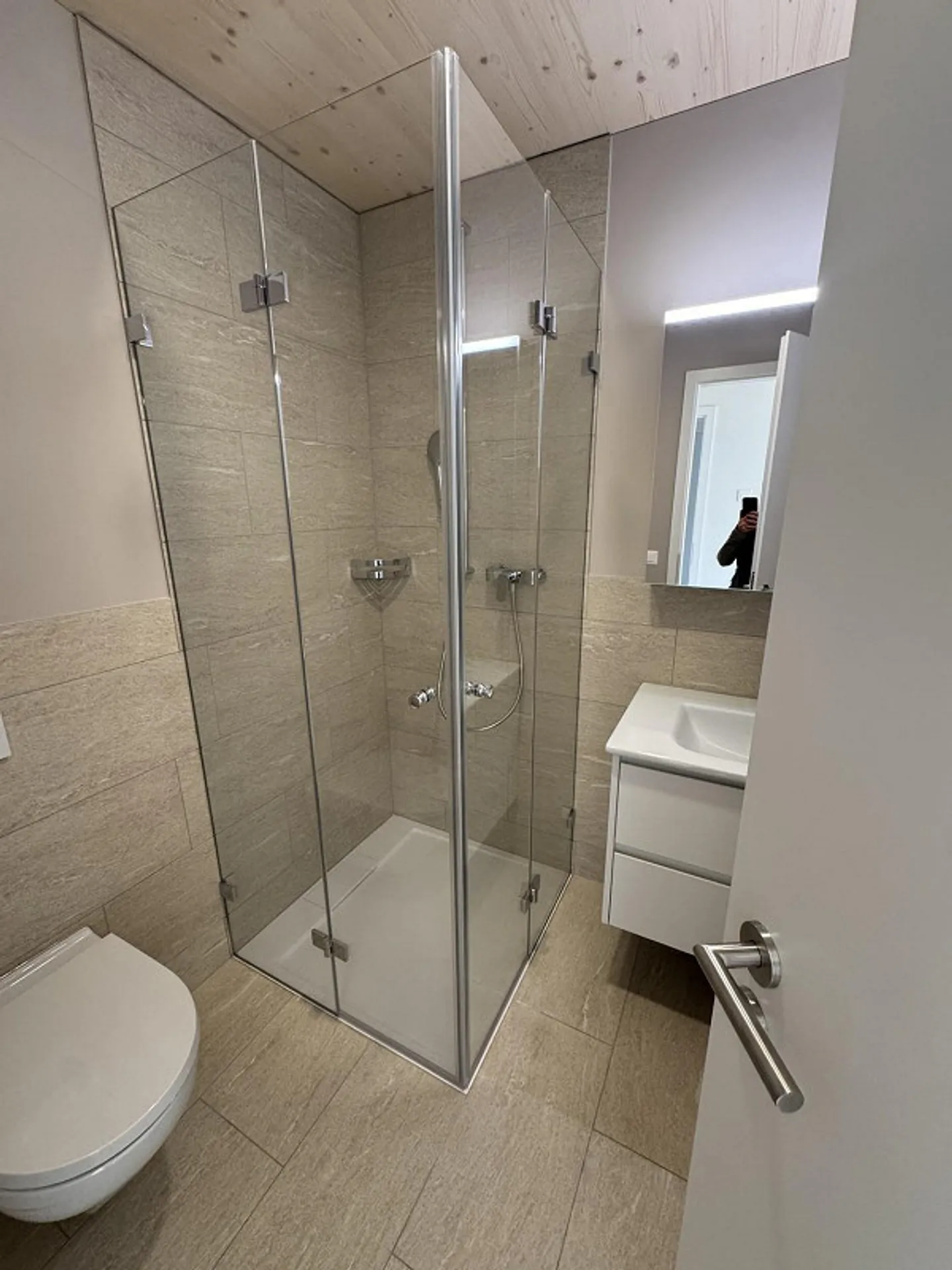 Moderne 4.5-Zimmer-Wohnung in Zizers - Foto 3 von 16