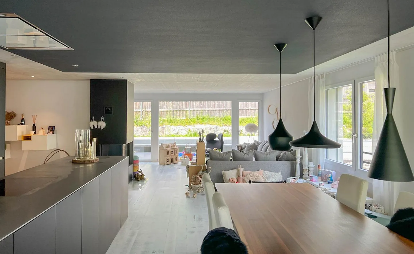 Beautiful 3.5-Room Terrace Apartment - Photo 2 of 6