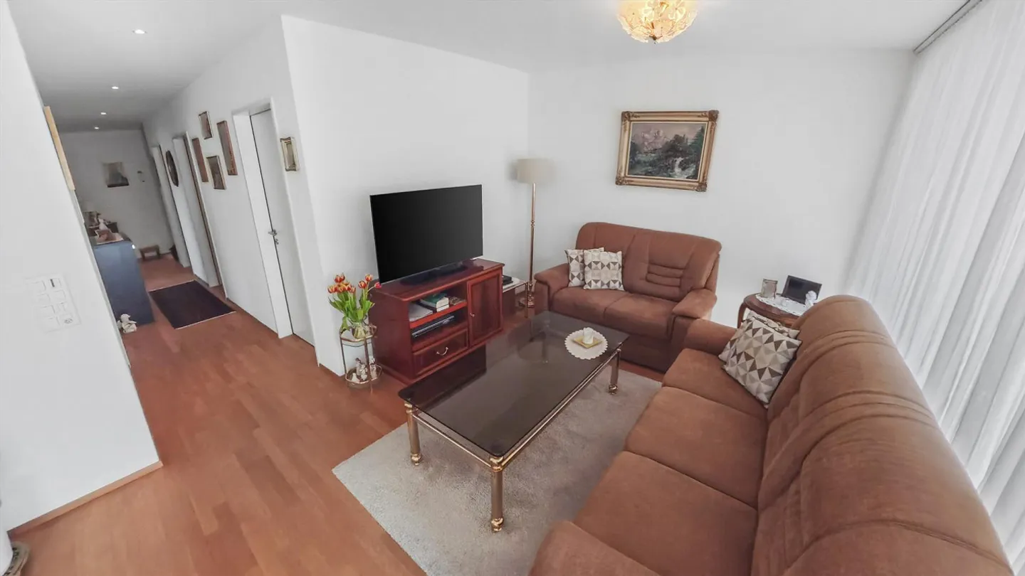 3.5 Zimmer Eigentumswohnung mit Balkon und Grünblick - Photo 5 sur 14