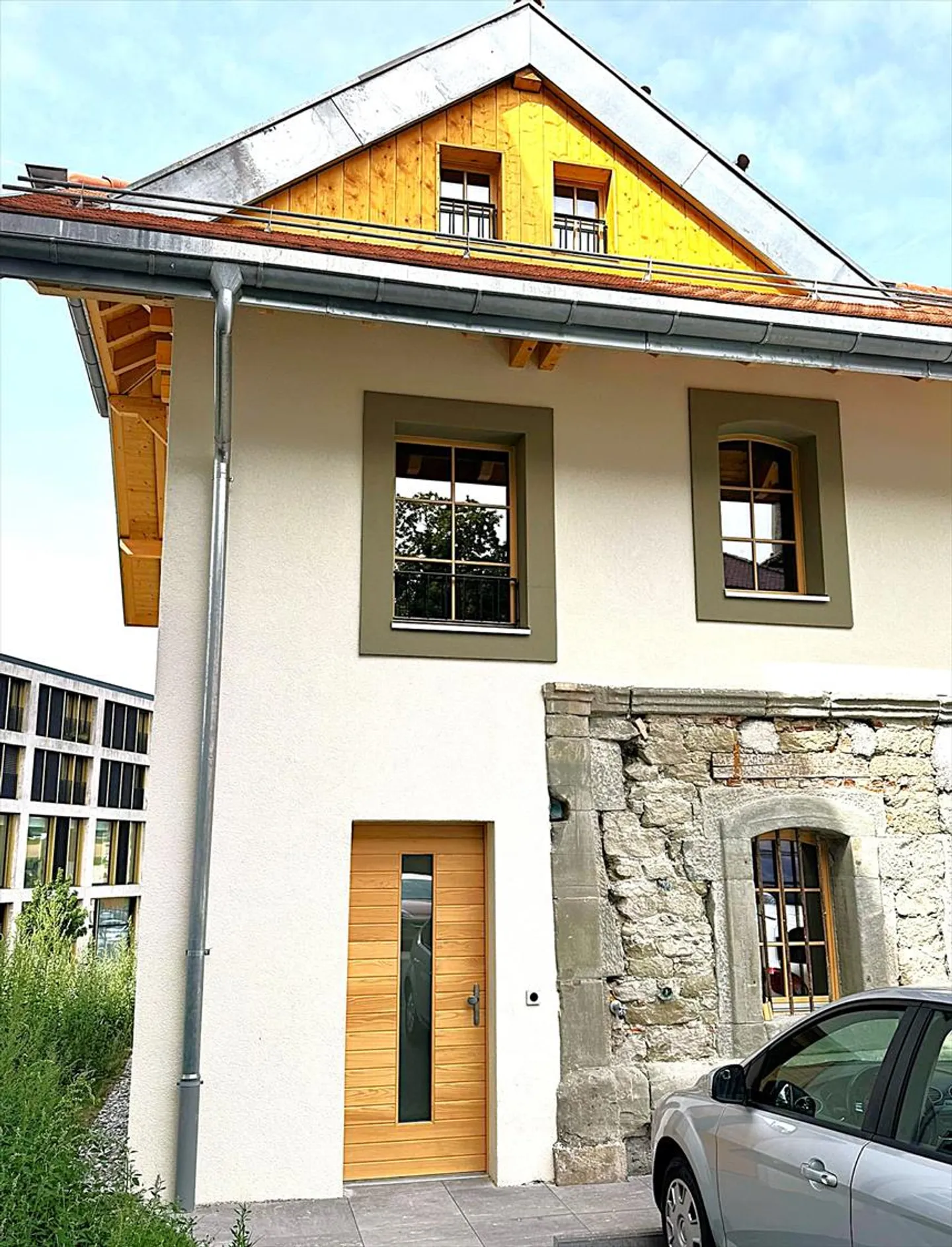 4.5 Room Apartment - Photo 1 of 10