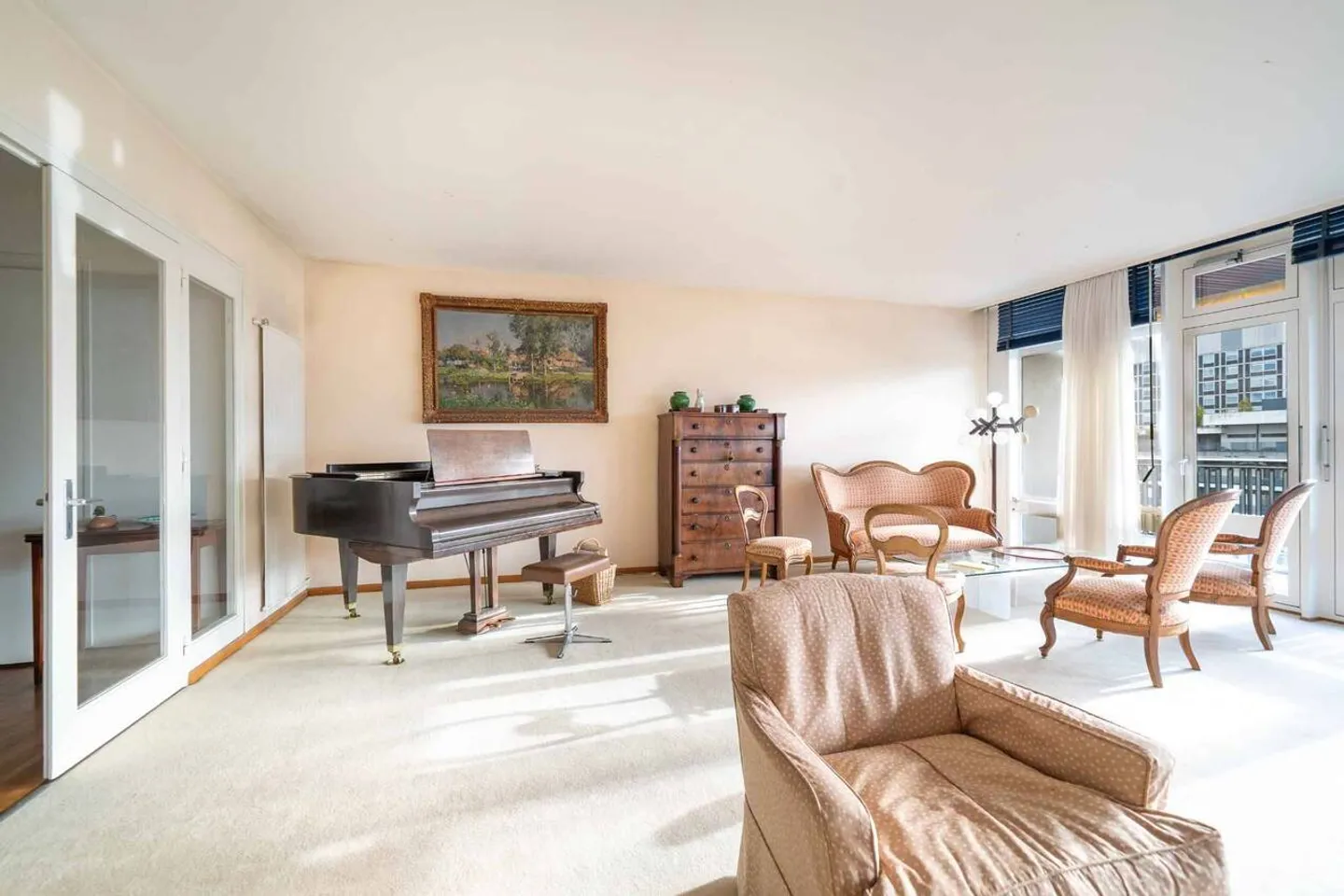 7-room penthouse close to international organizations - Photo 3 of 12