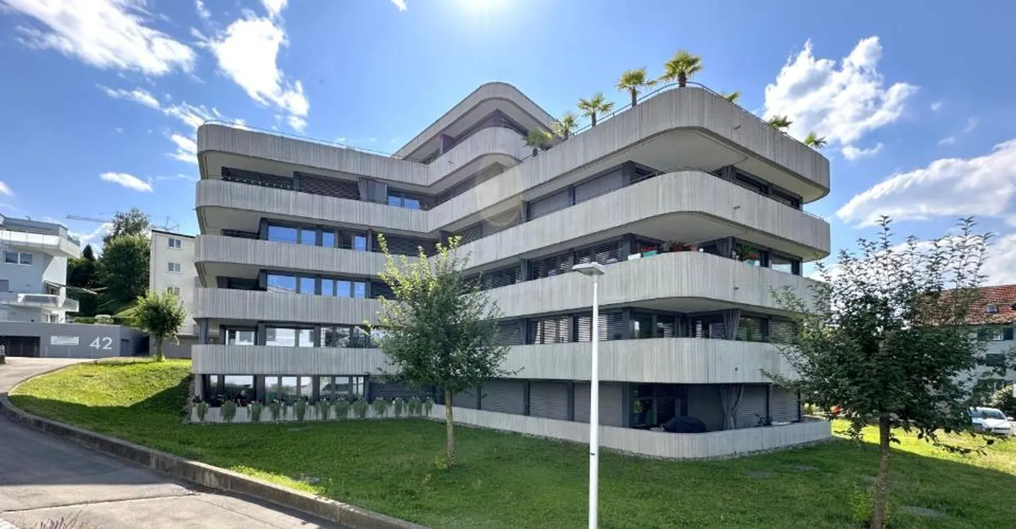Modernes Apartment in Horgen - Foto 1 von 13