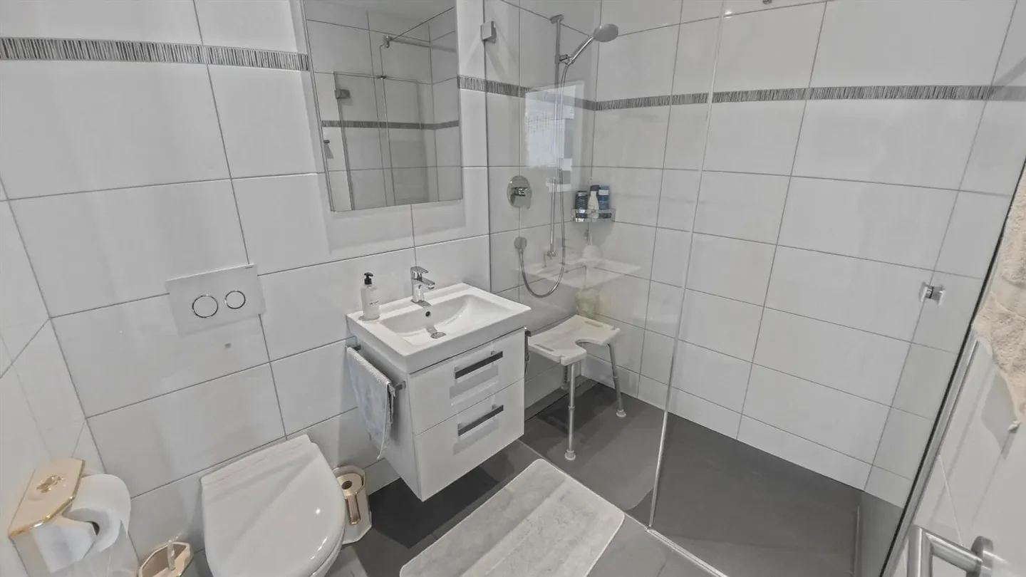 3.5 Zimmer Eigentumswohnung mit Balkon und Grünblick - Photo 7 sur 14