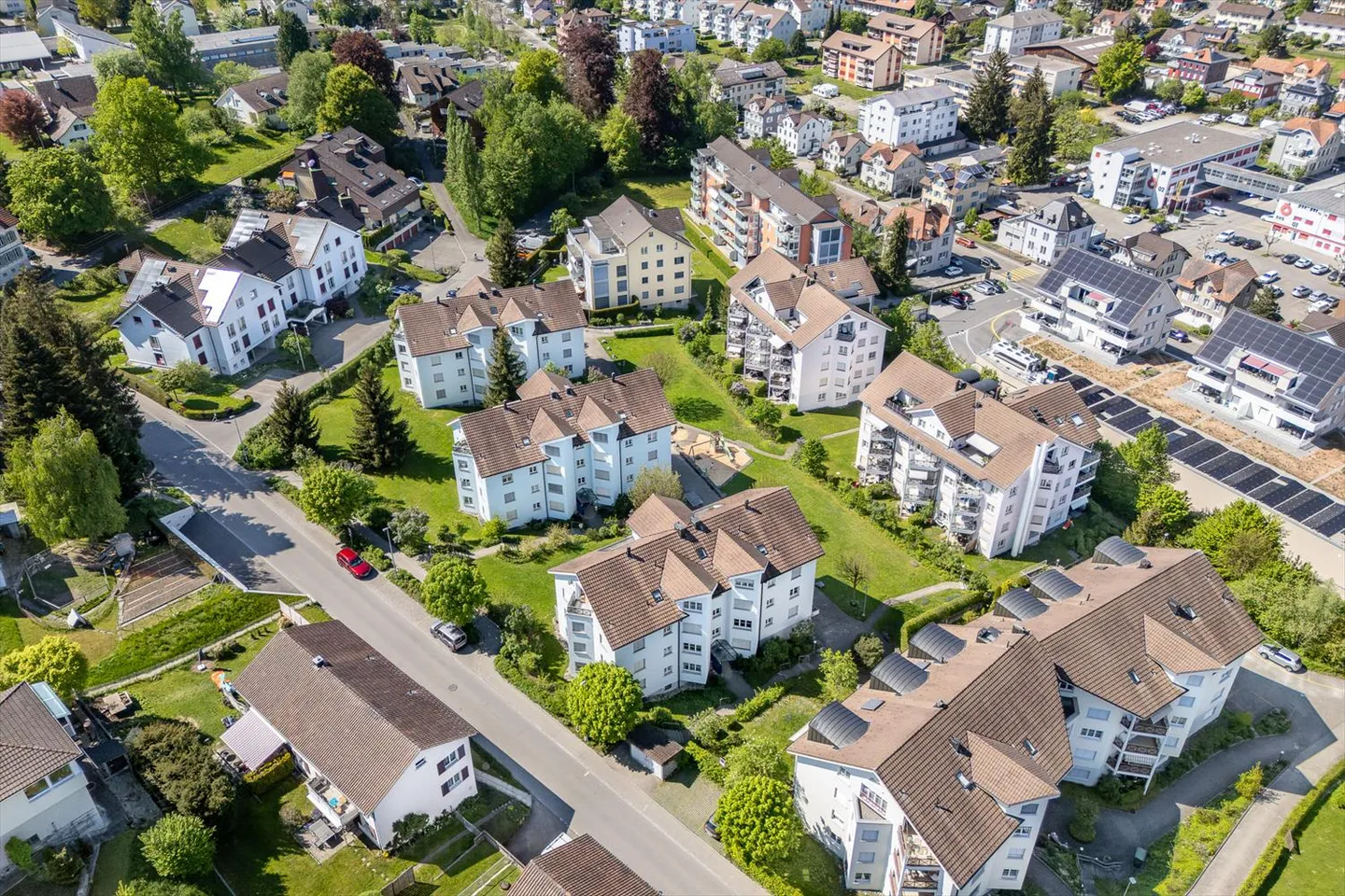 «Grosszügige Dachwohnung» - Foto 2 von 13