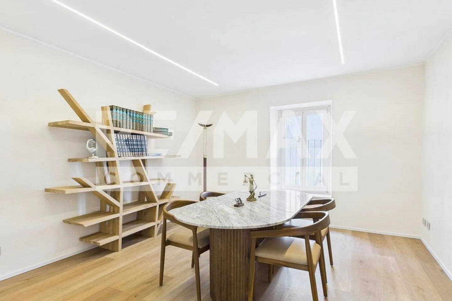 Stanza Ufficio - Foto 4 di 8