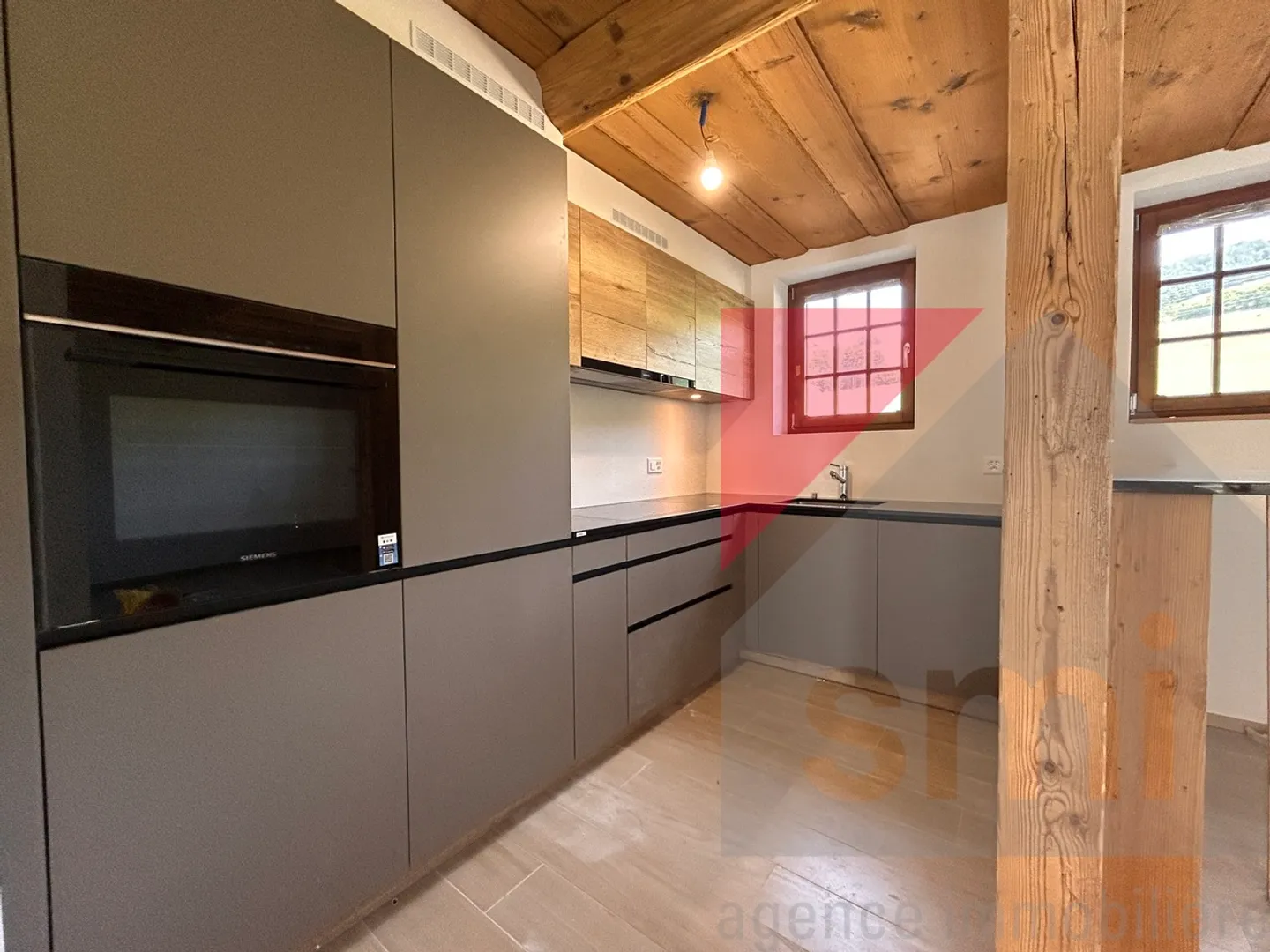 Charming 4.5-Room Gable House with Character in Hauteville - Photo 4 of 9