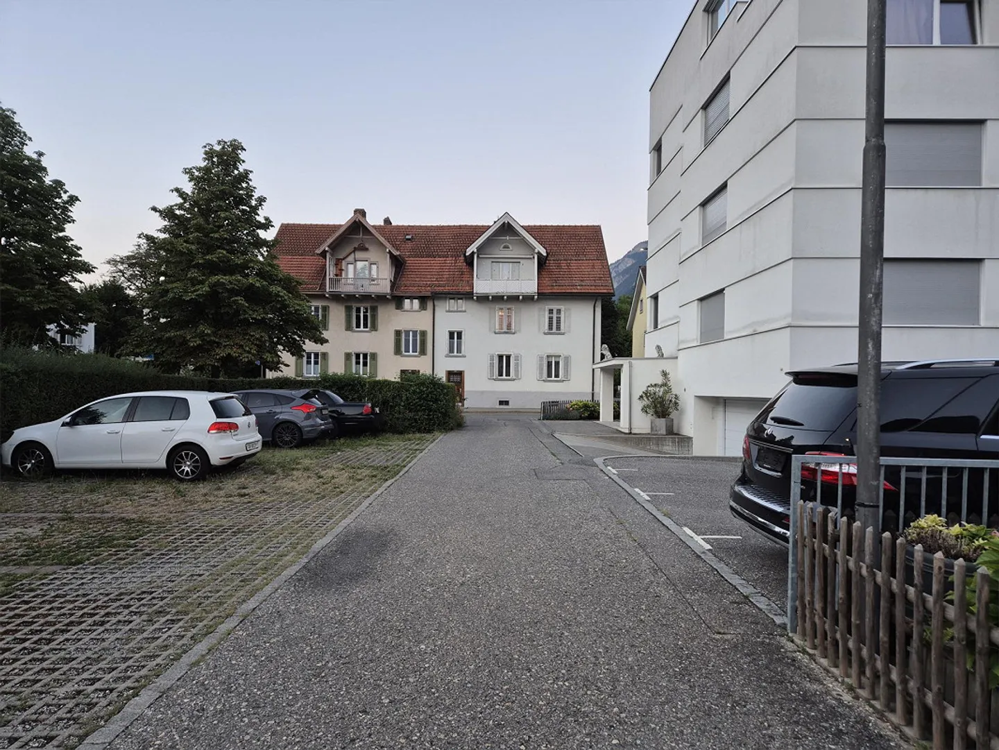 Parking extérieur - Photo 2 sur 5