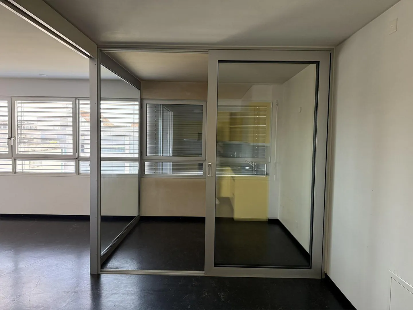 2.5 Room Apartment in Biel/Bienne - Photo 5 of 8