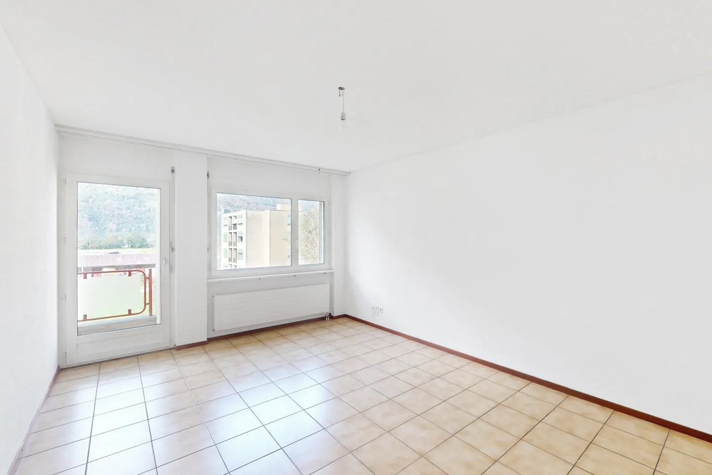 Appartamento luminoso 3.5 locali - Foto 3 di 12