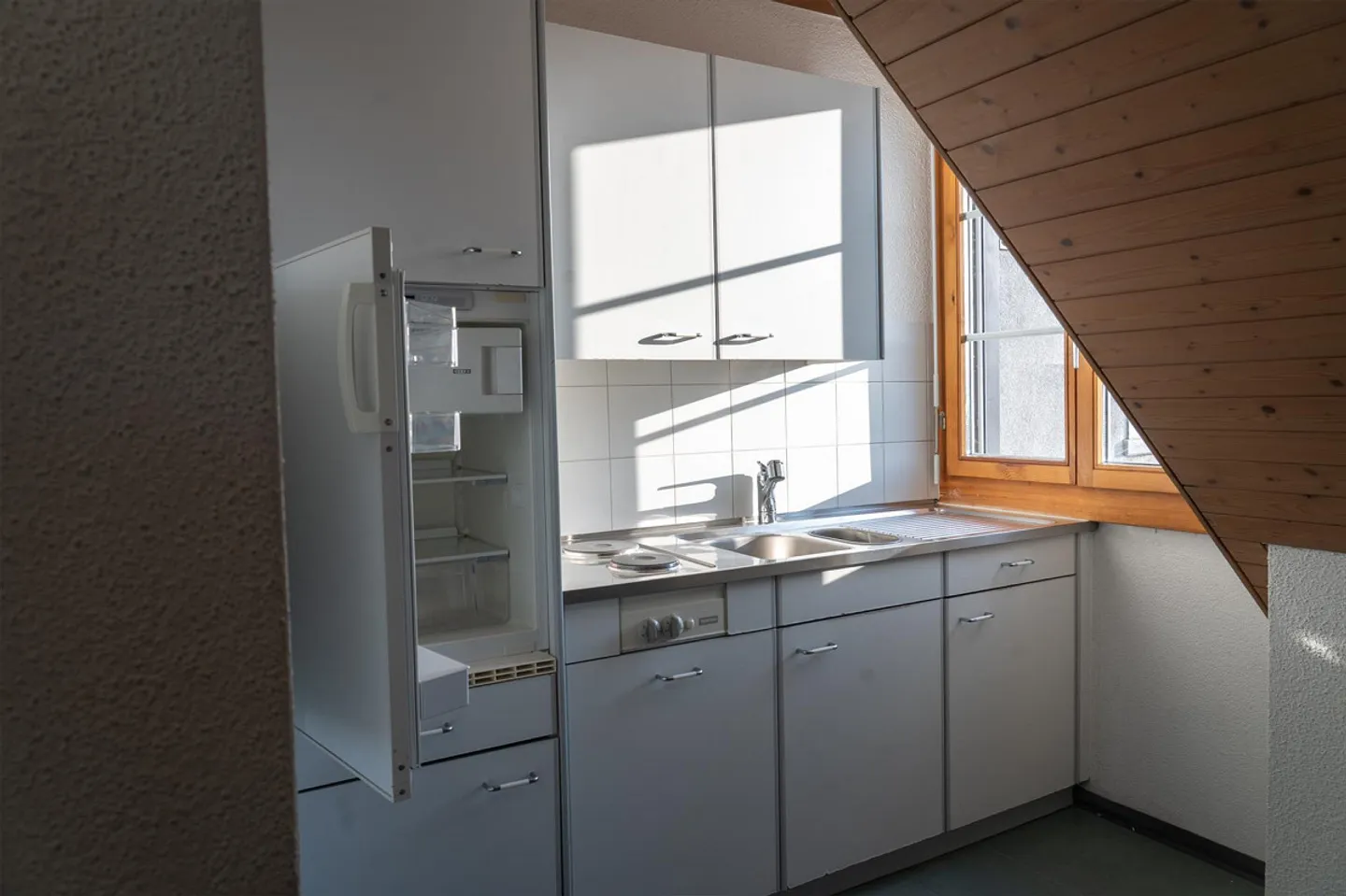Bâtiment commercial Mühli - Photo 2 sur 5