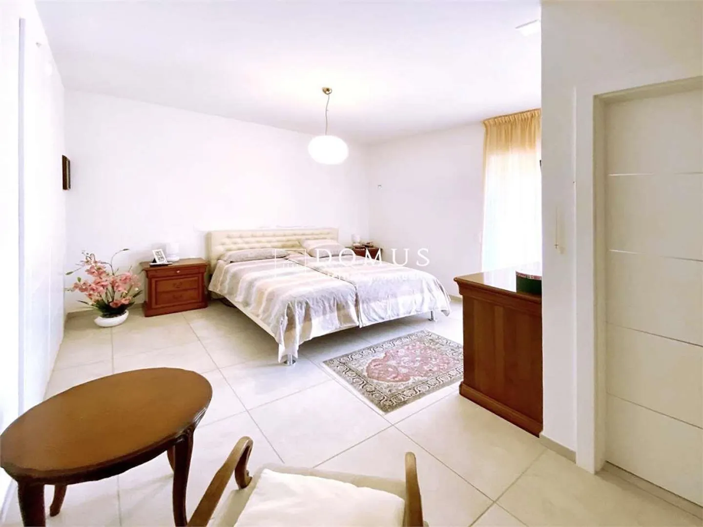 Appartement élégant et spacieux avec terrasse généreuse - Photo 10 sur 13