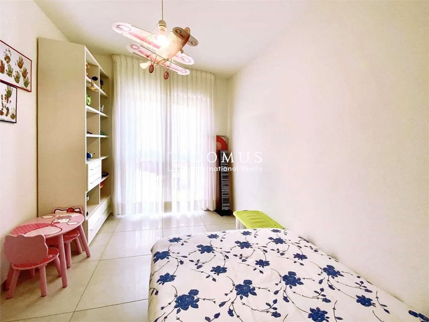 Appartement élégant et spacieux avec terrasse généreuse - Photo 12 sur 13