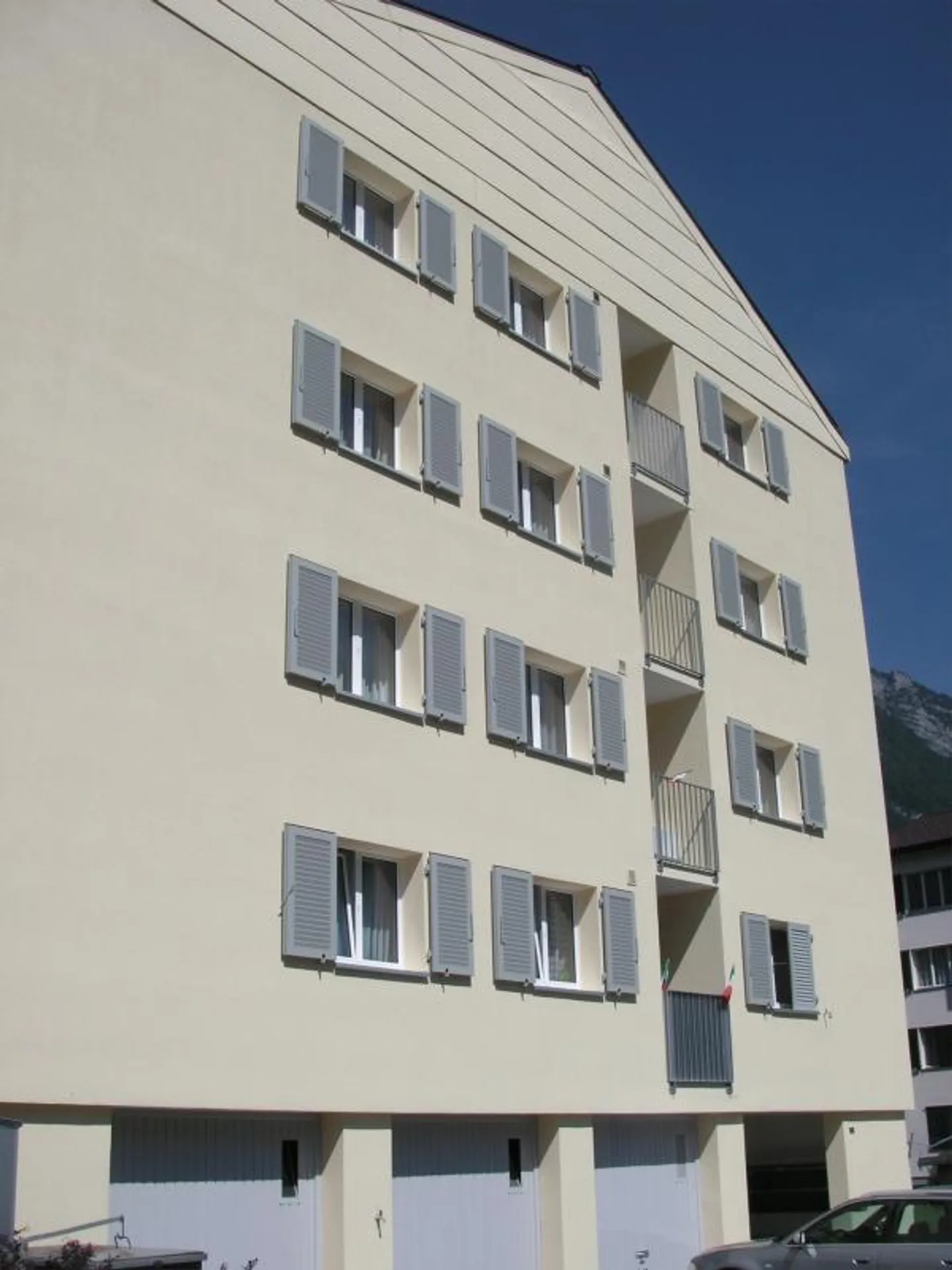 4-Zimmerwohnung an schöner Wohnlage in Netstal - Photo 1 of 12