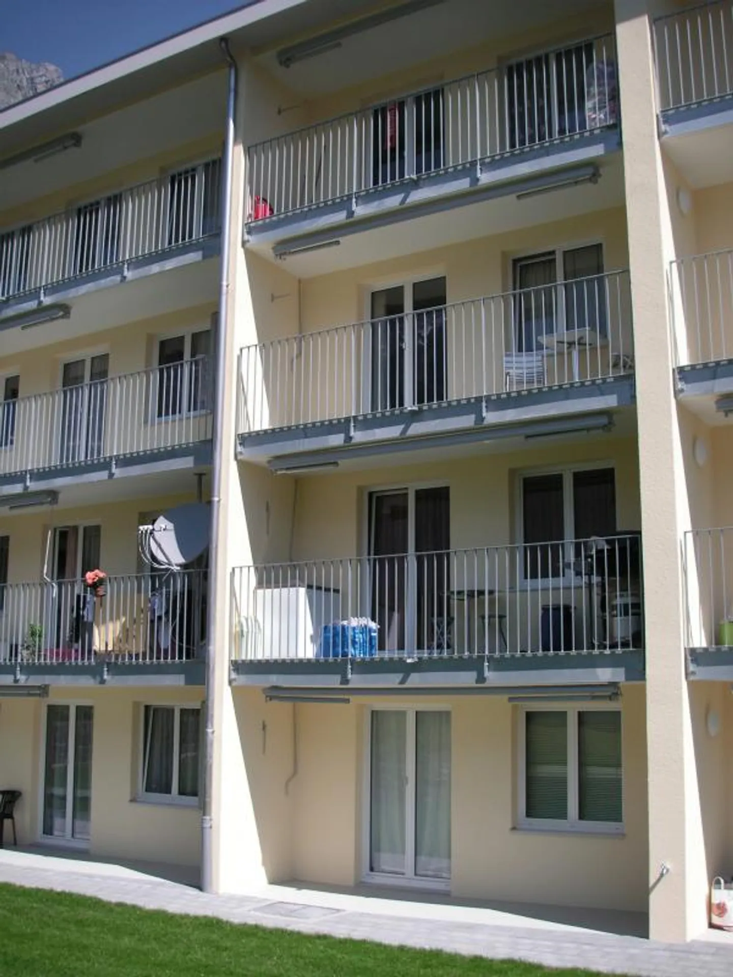 4-Zimmerwohnung an schöner Wohnlage in Netstal - Photo 3 of 12