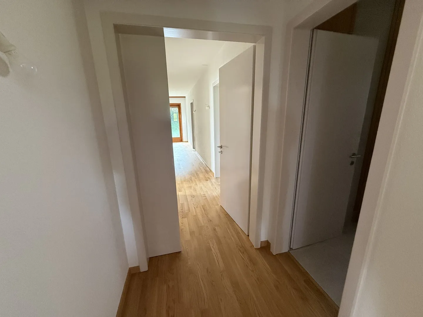 Villa mit Charme und privatem Garten in ruhiger Umgebung in Cugy - Foto 7 von 11