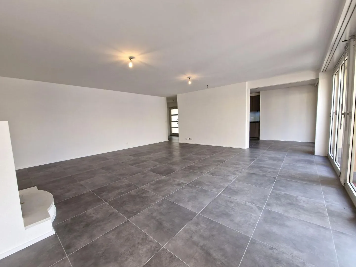 Appartement avec 4.5 pièces entièrement rénové - Photo 5 sur 12