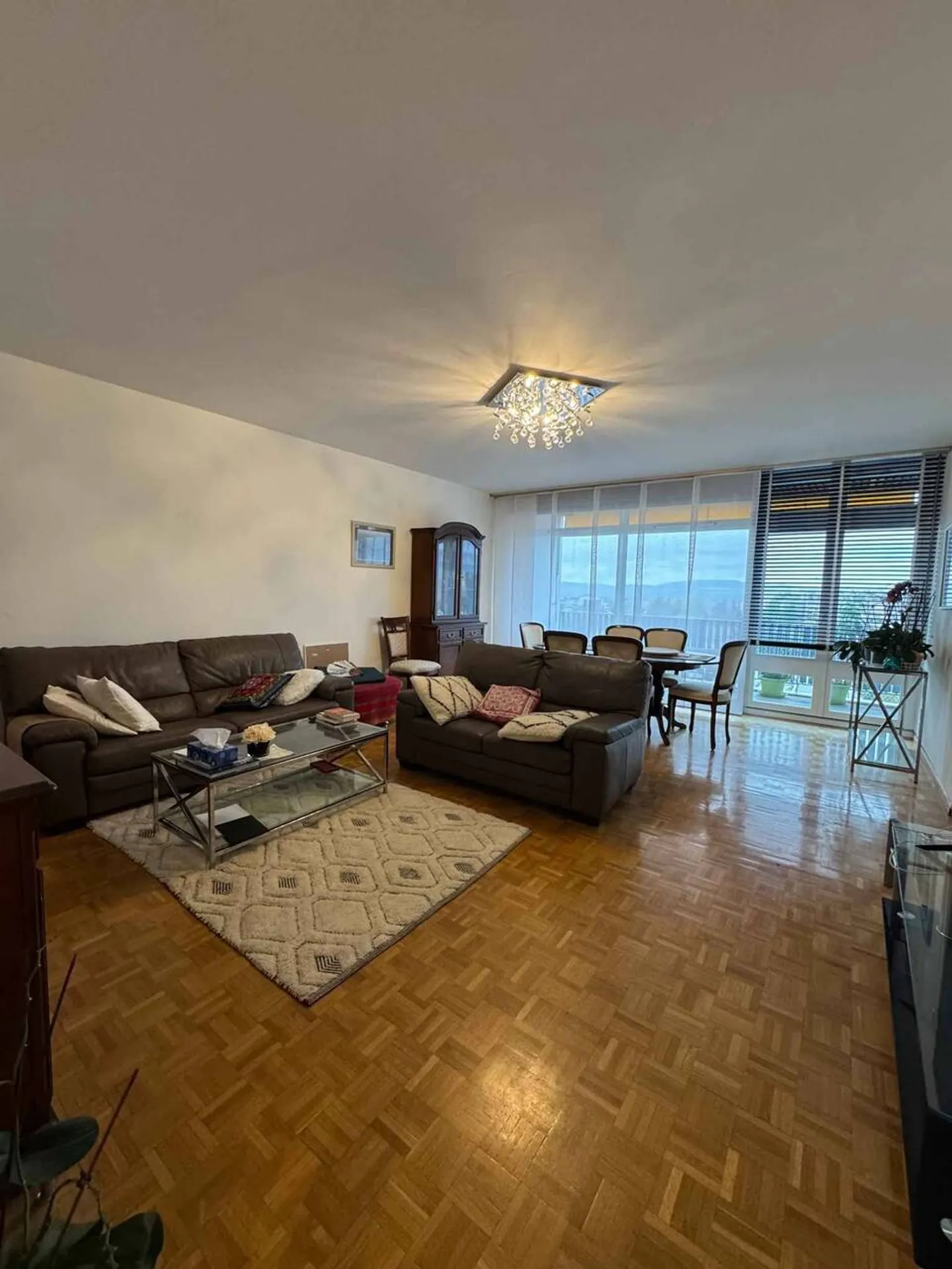 5-room apartment - Photo 1 of 3