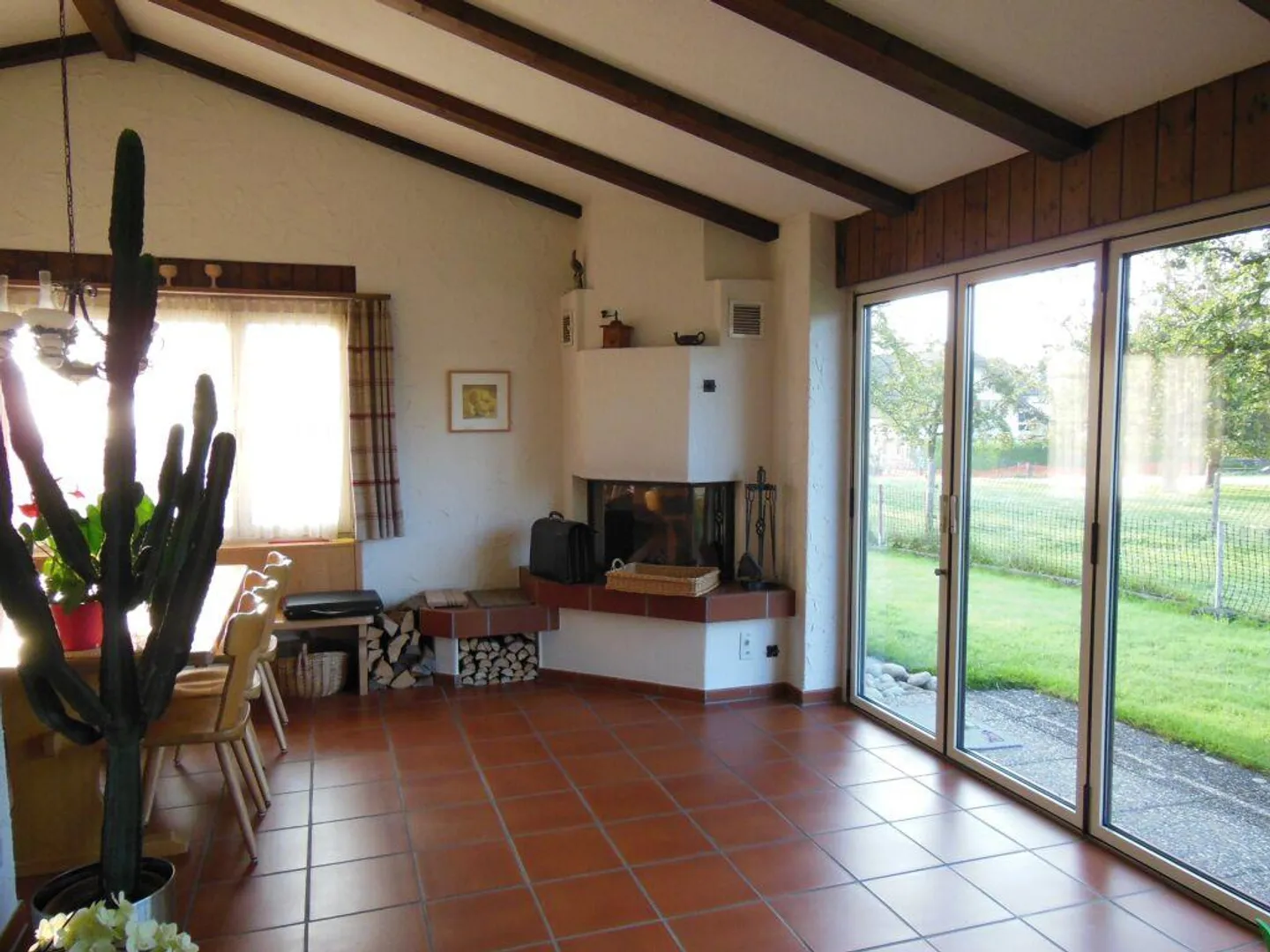 Ampio appartamento di 5½ stanze in una posizione tranquilla - Foto 5 di 7