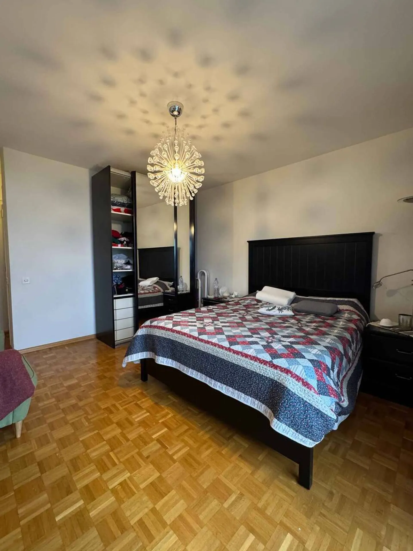 5-room apartment - Photo 3 of 3