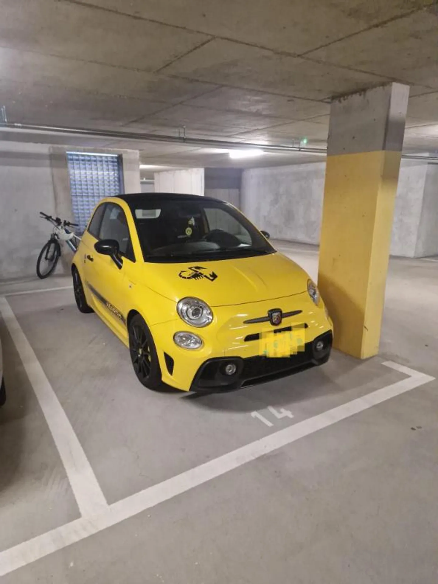 Underground parking space No. 14, 2.6m wide - Photo 1 of 4