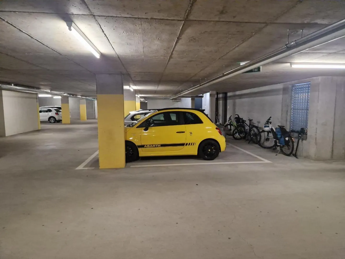 Underground parking space No. 14, 2.6m wide - Photo 2 of 4