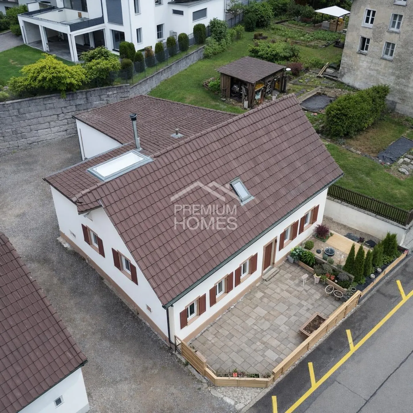Charmantes Einfamilienhaus mit Terrasse - Foto 2 von 13