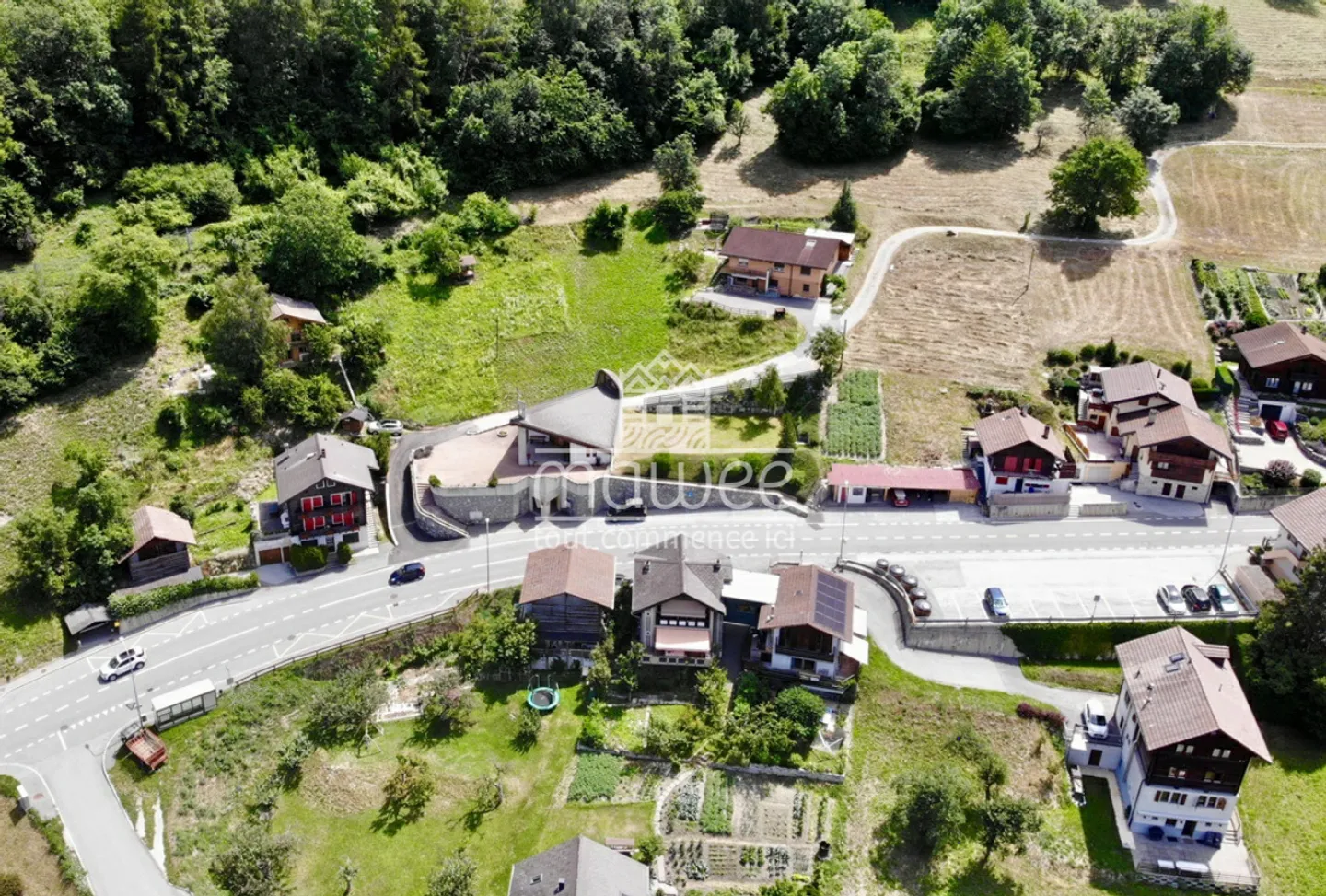 Terreno di 1682 m2 con permesso di costruzione valido per 3 chalet - Foto 2 di 7