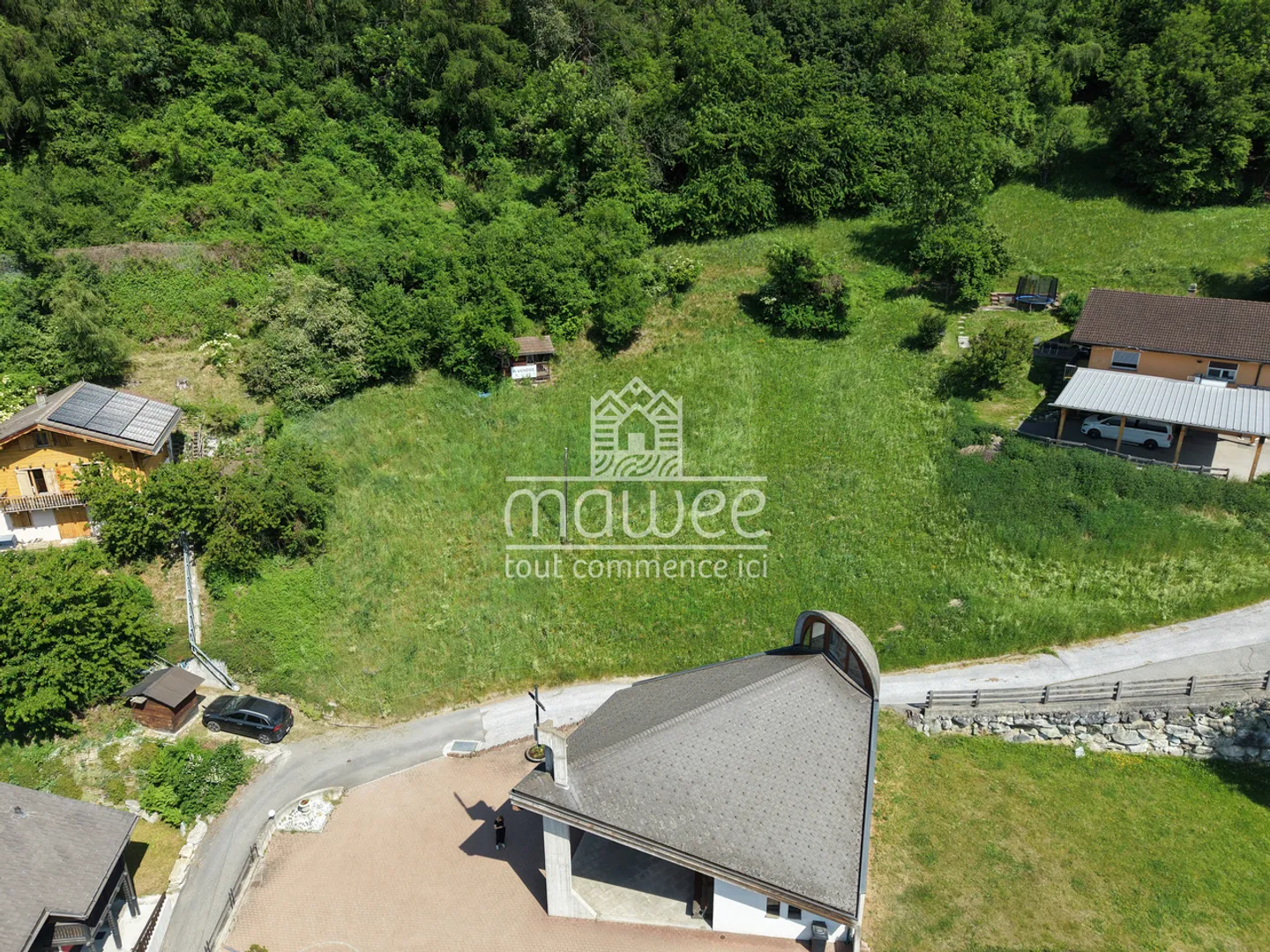 Terreno di 1682 m2 con permesso di costruzione valido per 3 chalet - Foto 3 di 7
