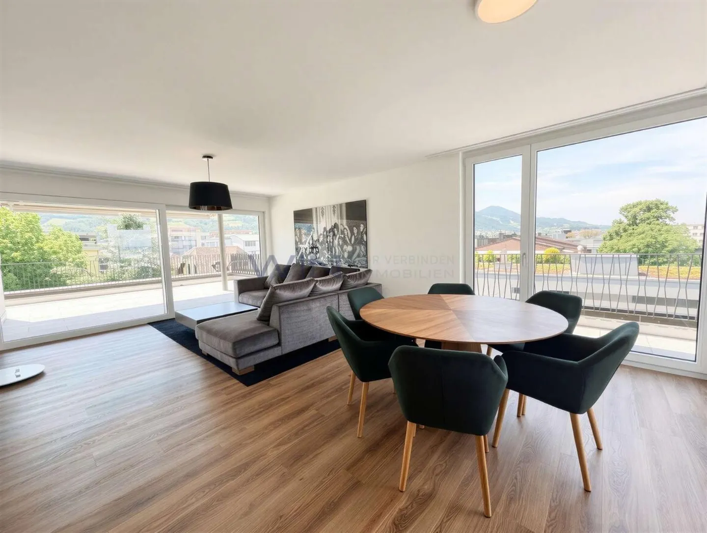 Appartement Attique Moderne avec Vue - Photo 2 sur 7