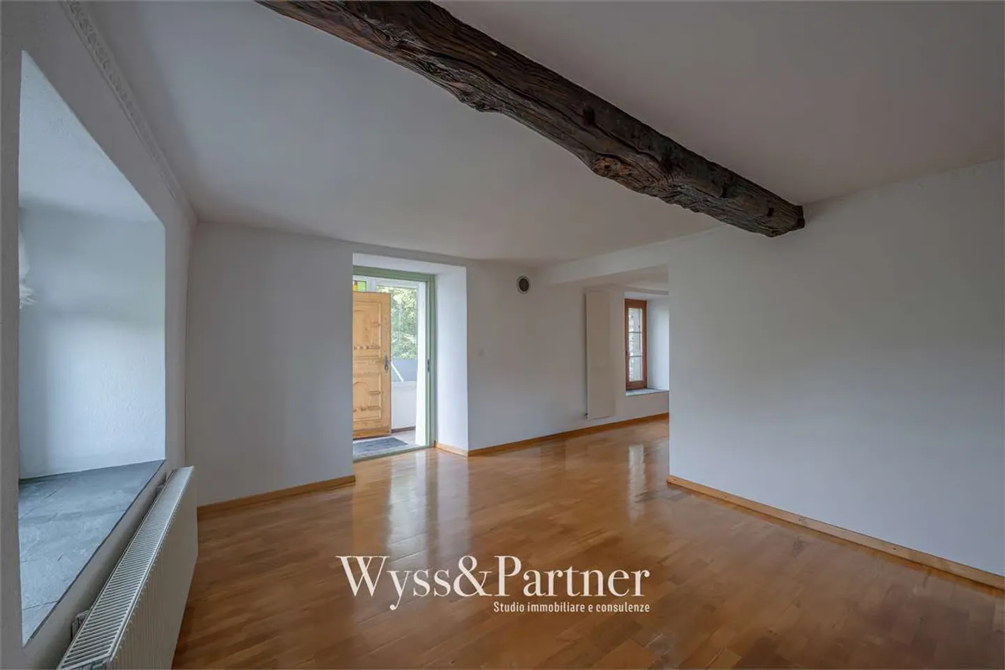 Brè above Lugano - Spacious 4.5-room duplex with garden - Photo 3 of 13