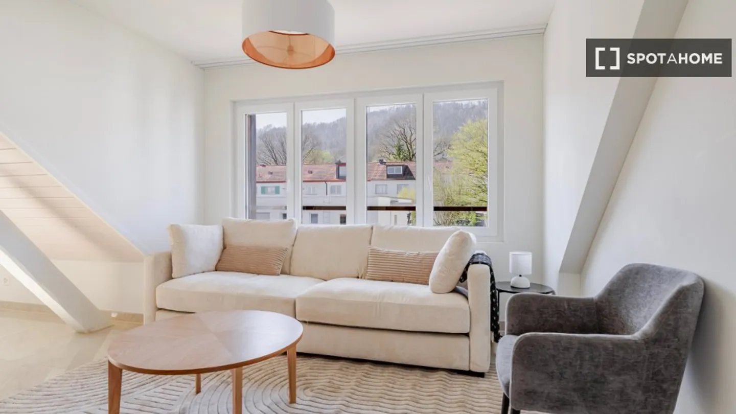 Apartment for rent - Photo 1 of 18