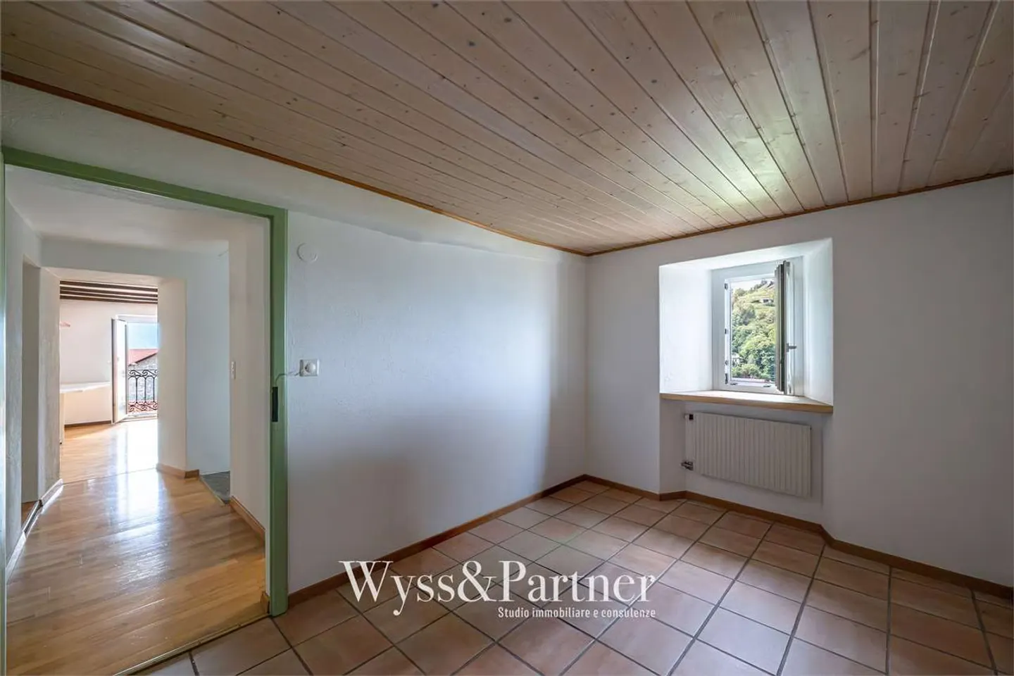 Brè above Lugano - Spacious 4.5-room duplex with garden - Photo 9 of 13