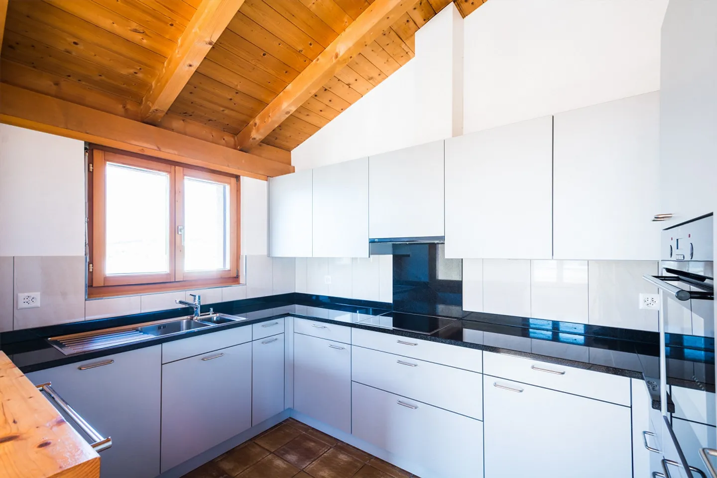 Appartement spacieux et central de 4,5 pièces au cœur de Landquart - Photo 3 sur 11