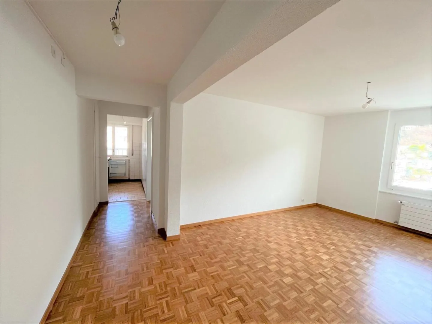 Charming 2-room apartment in the center of Montreux in the Ivory Tower - Photo 6 of 10