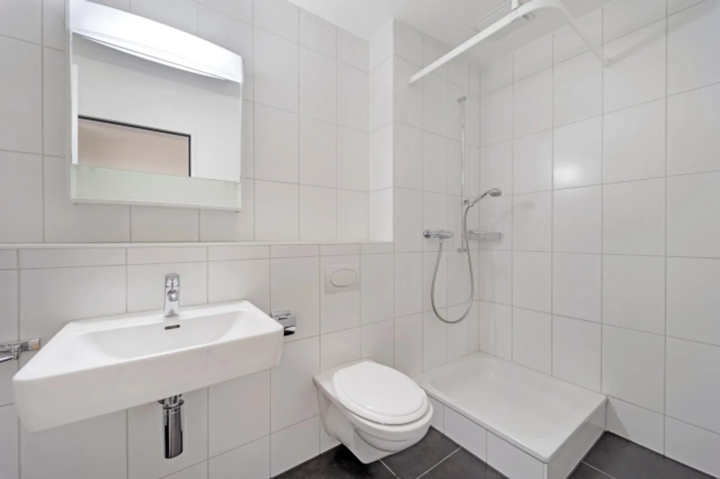 Modern living! - Photo 3 of 6