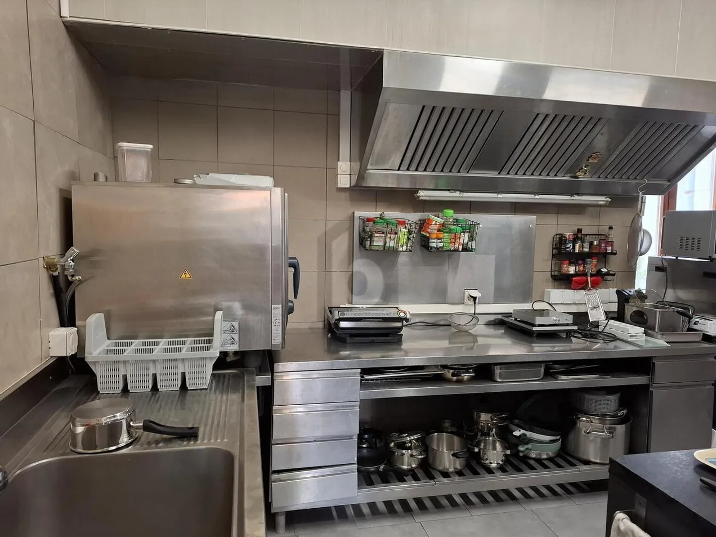 GREAT YIELD OPPORTUNITY TO GRAB - Photo 3 of 6