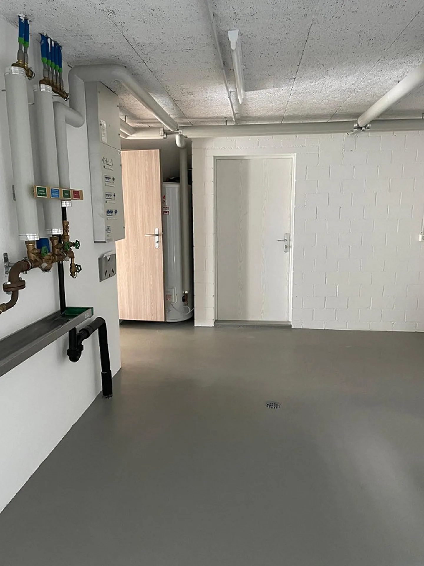 Doppia Casa Elegante in Posizione Soleggiata - Foto 14 di 17