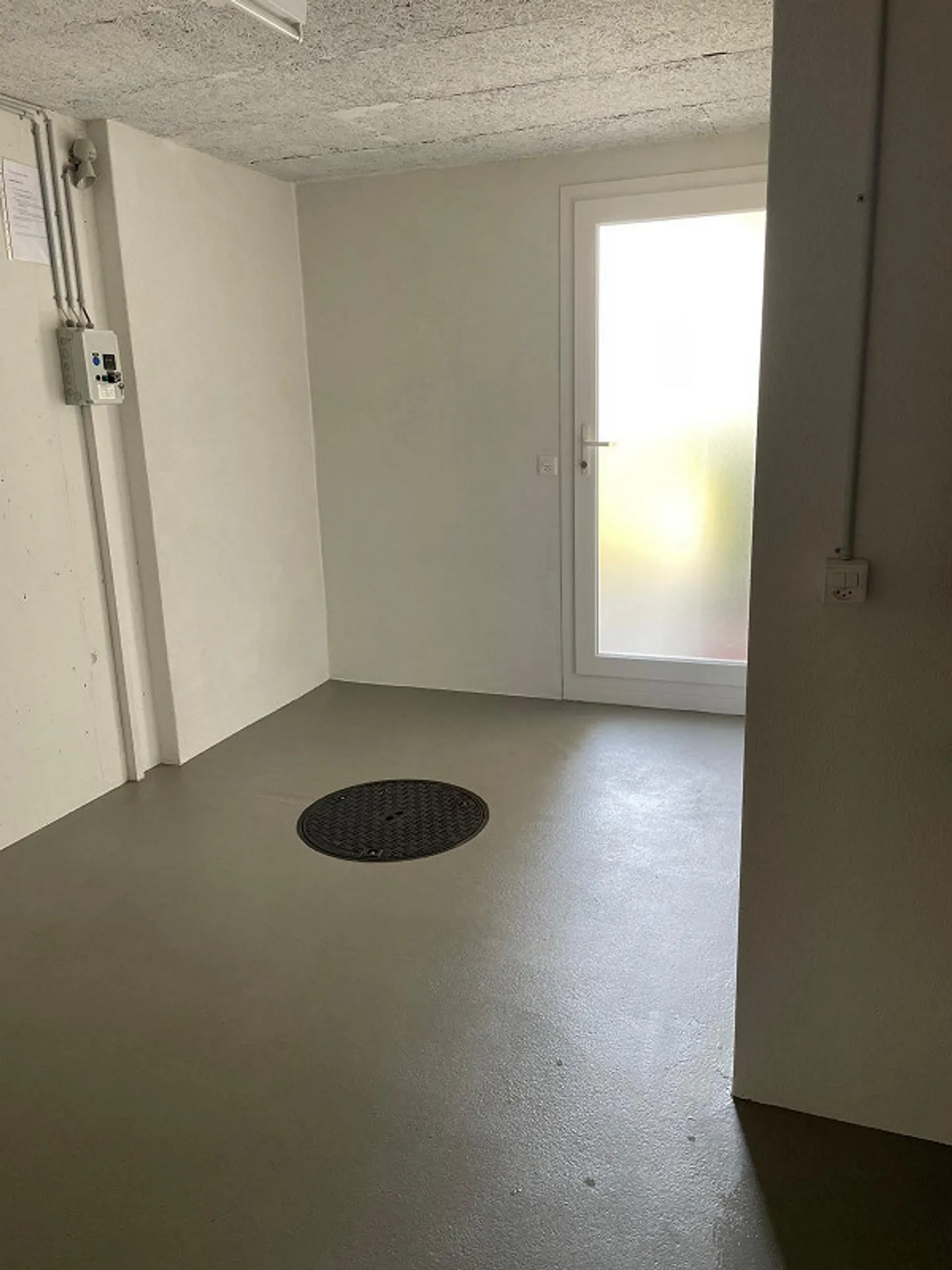 Doppia Casa Elegante in Posizione Soleggiata - Foto 15 di 17