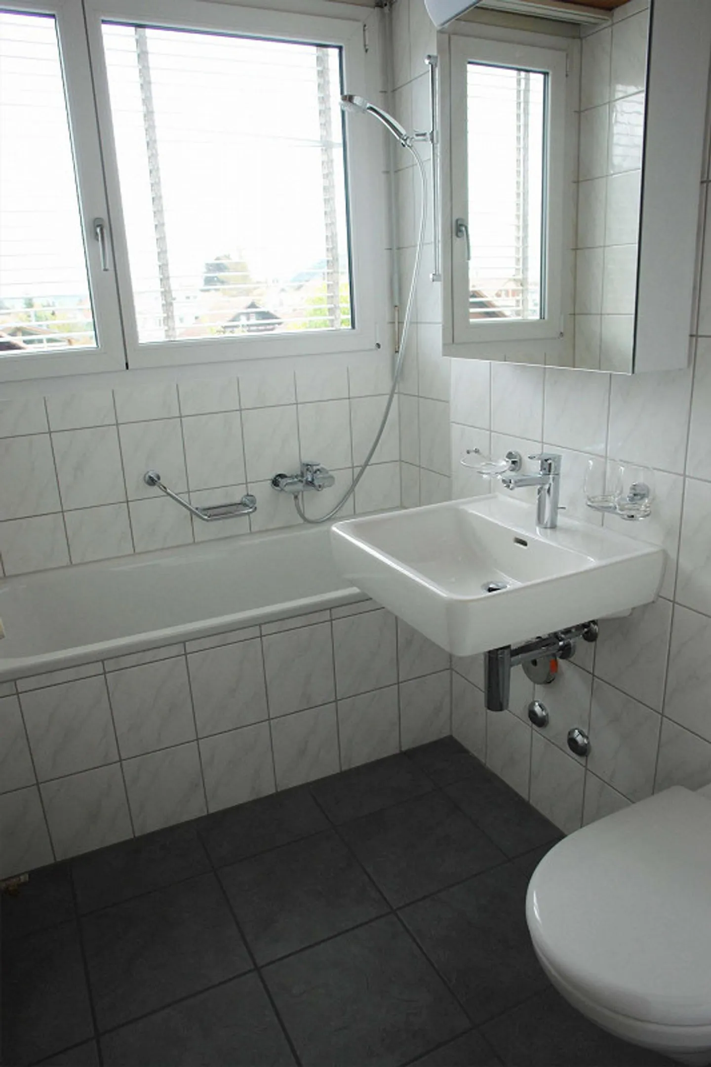 Attico con vista magnifica sulla catena montuosa in affitto! - Foto 3 di 8