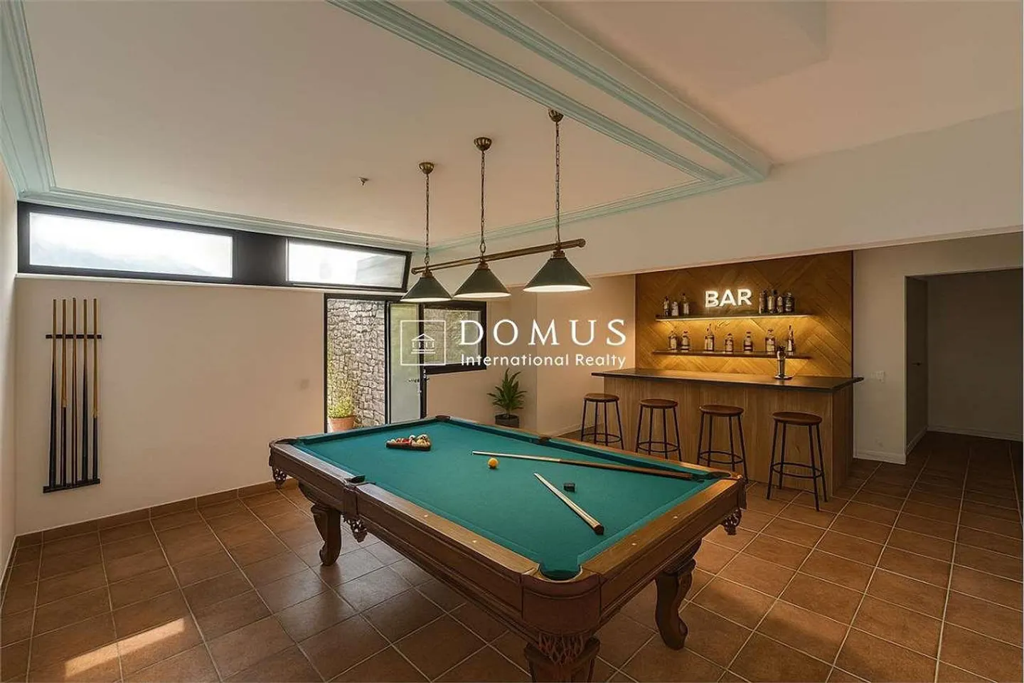 Villa avec piscine, à rénover, avec un grand potentiel - Photo 13 sur 13