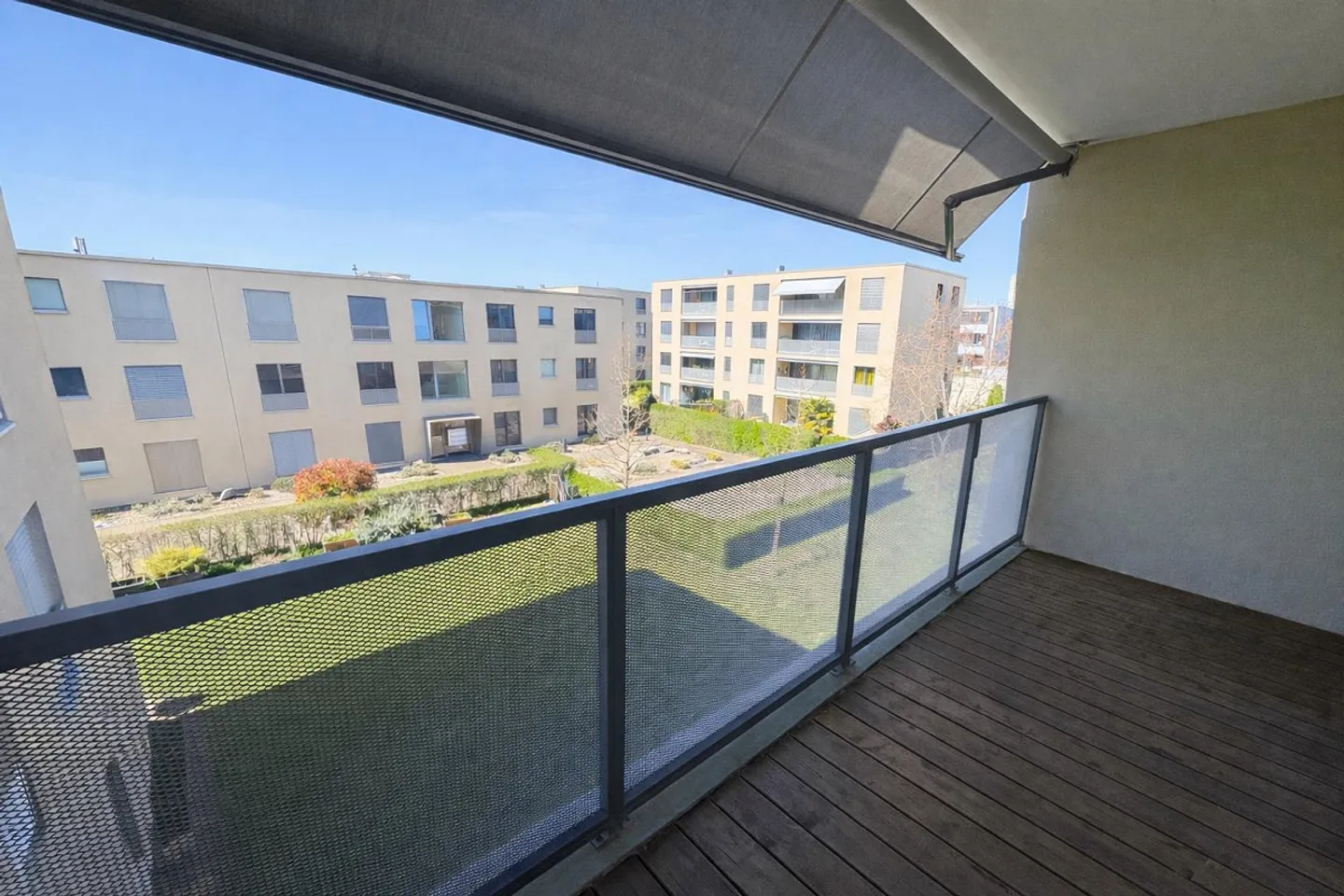 Appartement moderne 3.5 pièces (78 m²) | Tram 2 min | Shopping dans l'immeuble | - Photo 2 sur 13