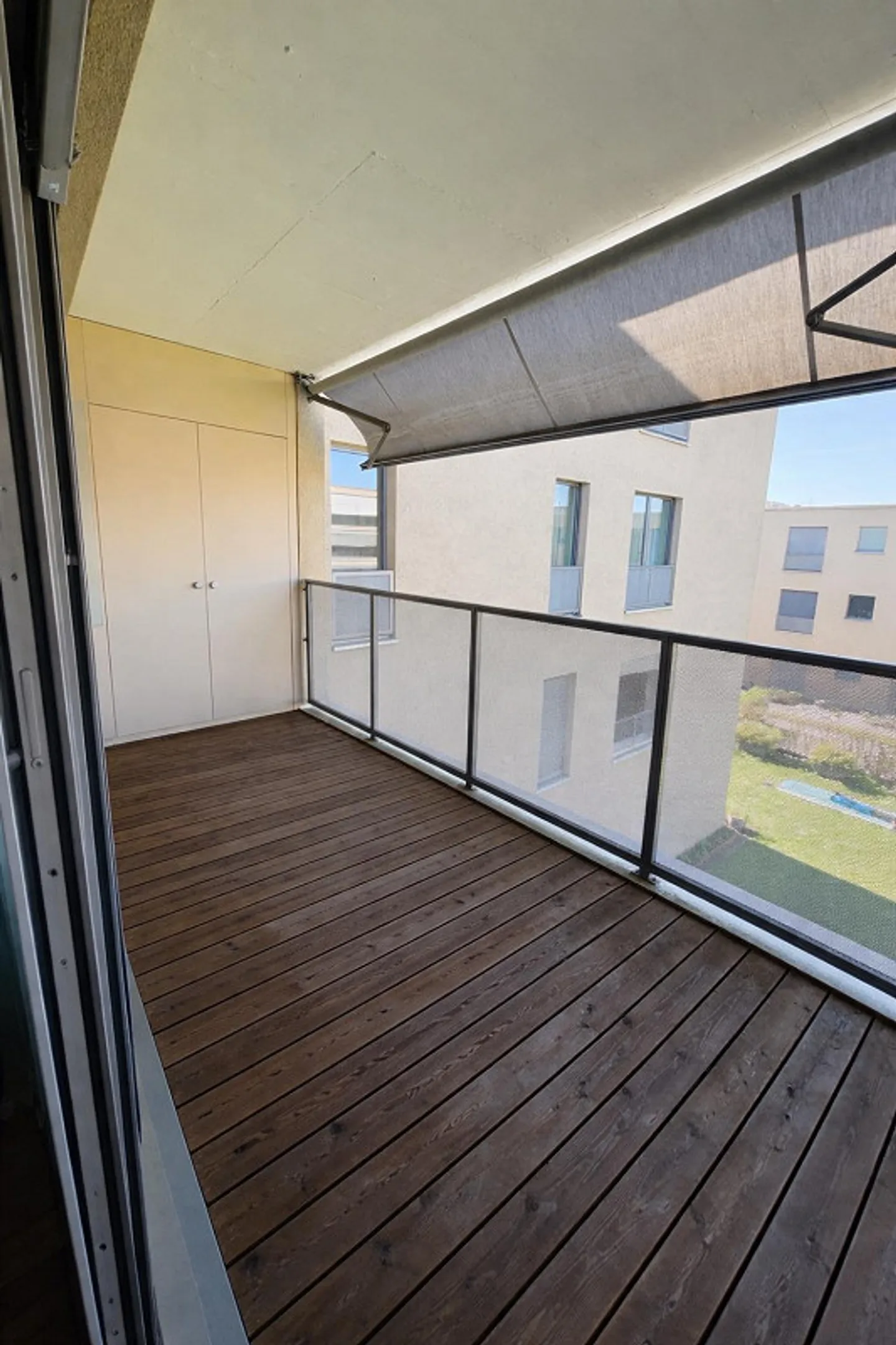 Appartement moderne 3.5 pièces (78 m²) | Tram 2 min | Shopping dans l'immeuble | - Photo 9 sur 13
