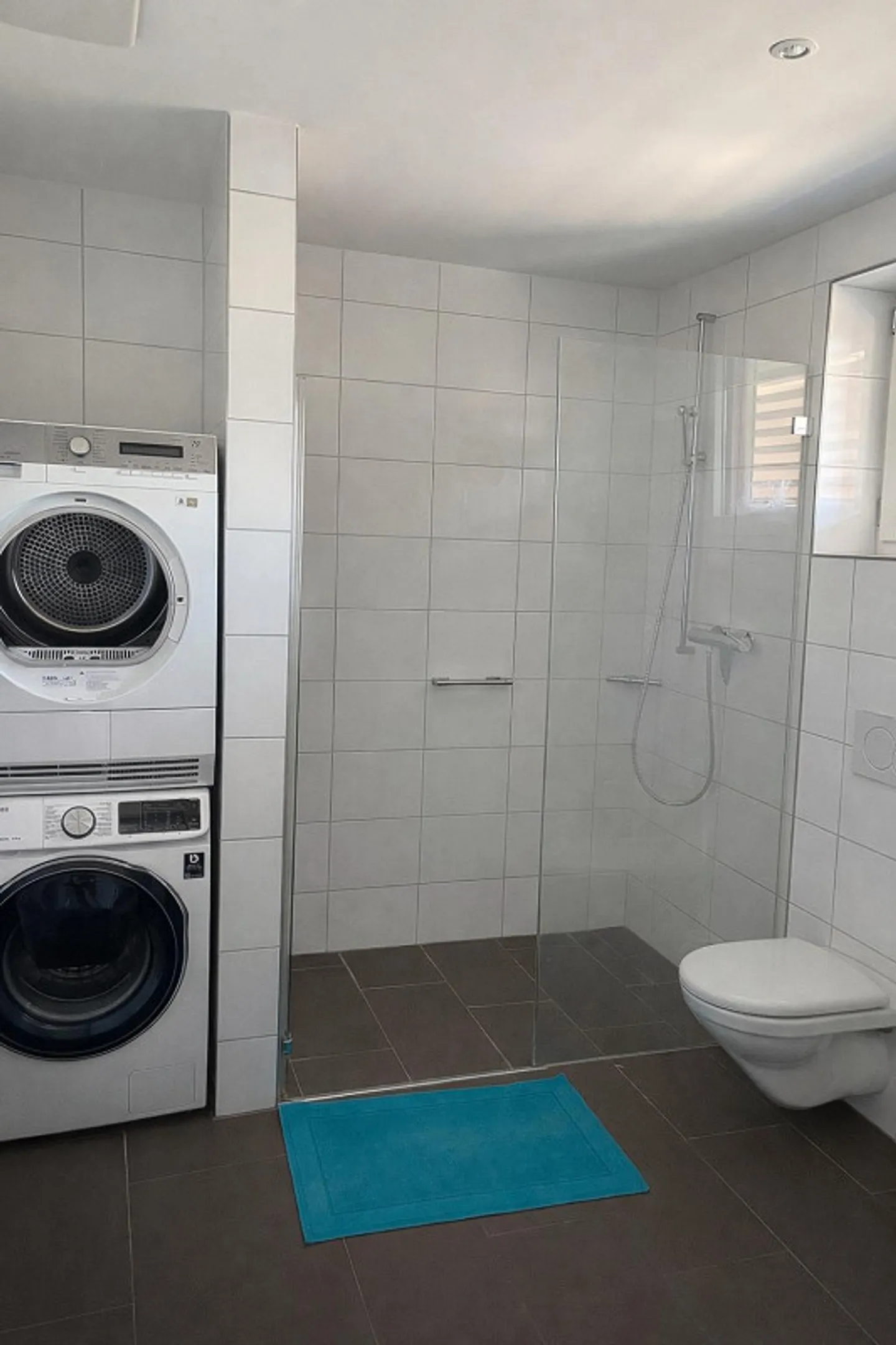Appartement moderne 3.5 pièces (78 m²) | Tram 2 min | Shopping dans l'immeuble | - Photo 5 sur 13