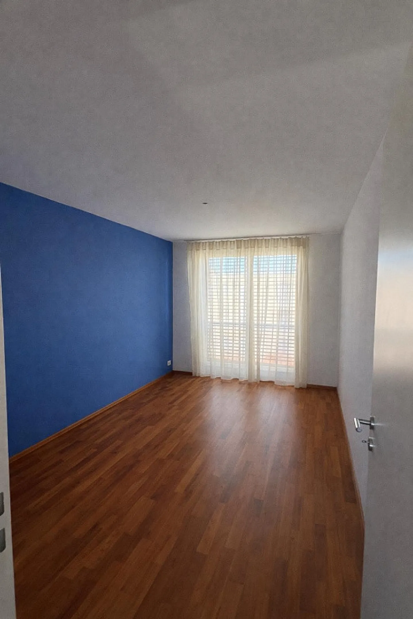 Appartement moderne 3.5 pièces (78 m²) | Tram 2 min | Shopping dans l'immeuble | - Photo 10 sur 13