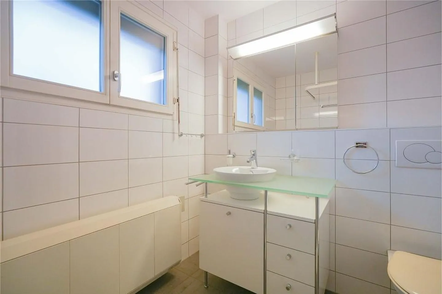 Charmantes Chalet mit Potenzial - Foto 4 von 13