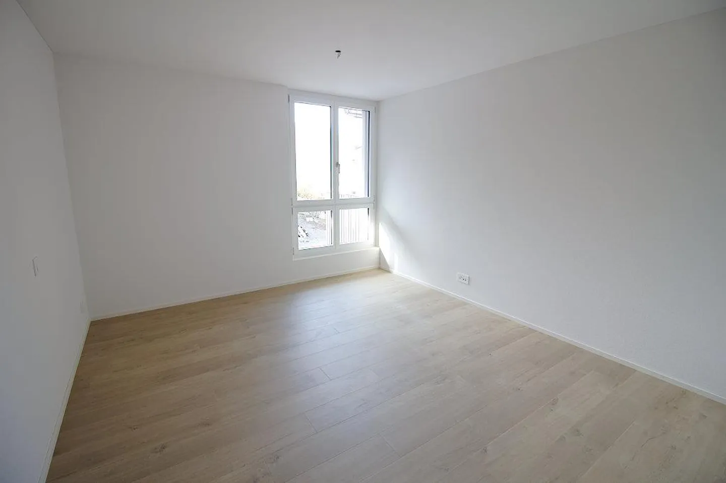 Appartamento luminoso e moderno di 3,5 locali in affitto - Foto 6 di 8