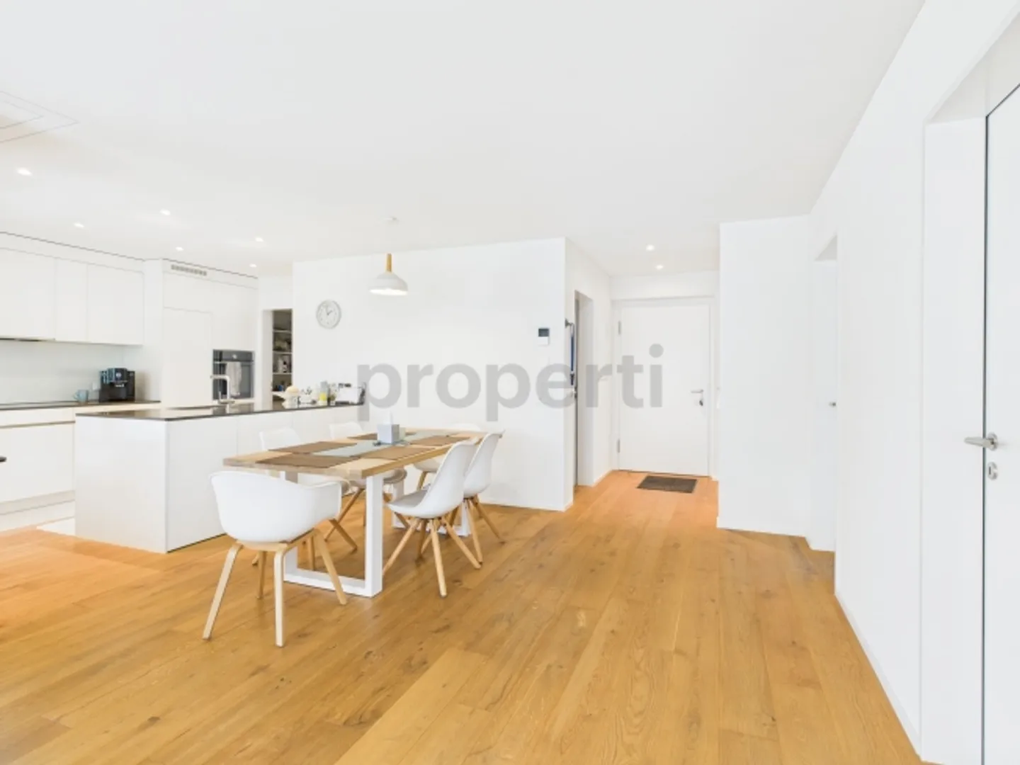 Appartement à vendre - Photo 2 sur 8