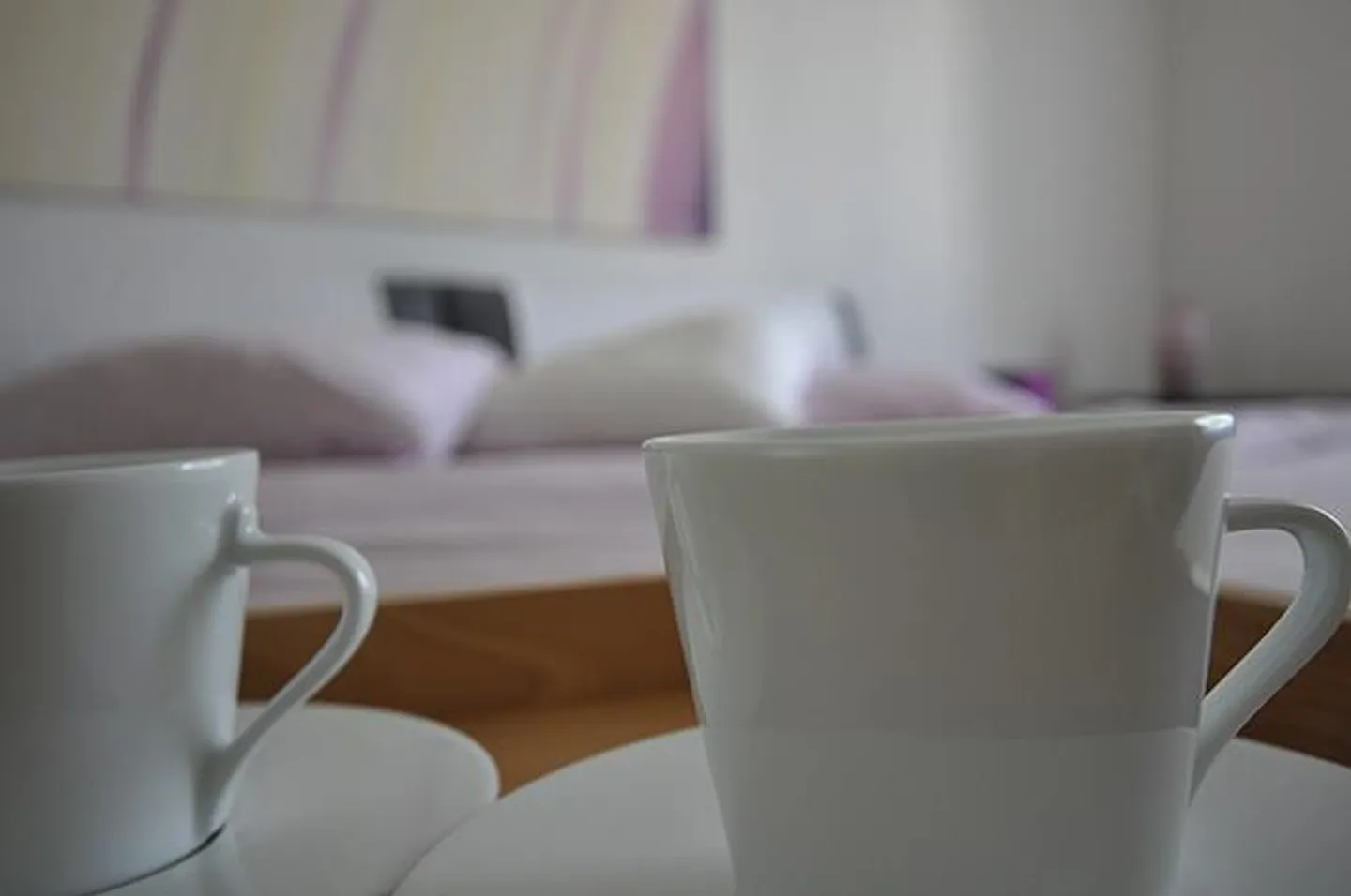 «p immed. SPECIAL DEAL NOV DEC only - sleeps 2-4 pers, URBAN CITY LOFT. From 1075 weekly.» - Photo 1 of 10