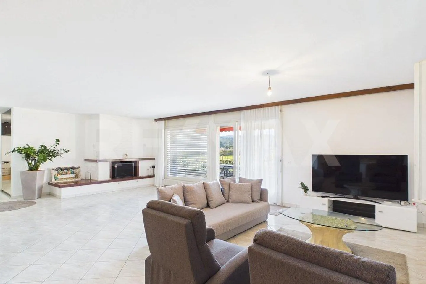 Versatile property with profitability and development potential in Bioggio - Photo 6 of 13